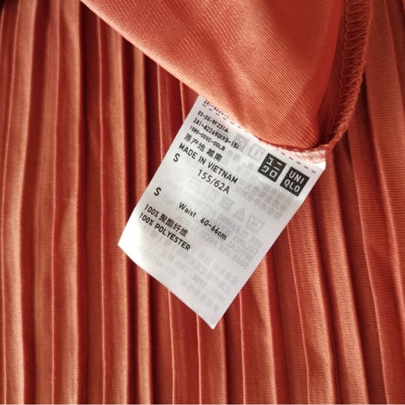 Elegant Tan Pleated Skirt - Picture 2 of 8